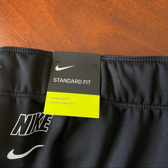 Nike size XS standard fit joggers - Picture 5 of 7